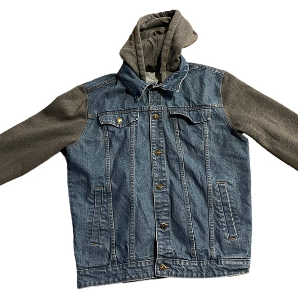 Jean jacket with fleece sleeves - Picture 1 of 5